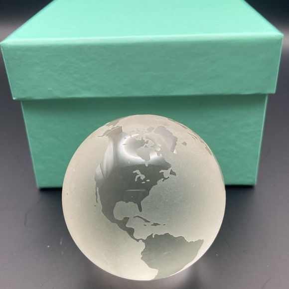Tiffany & Co Crystal Paperweight Etched World Globe - Picture 5 of 8